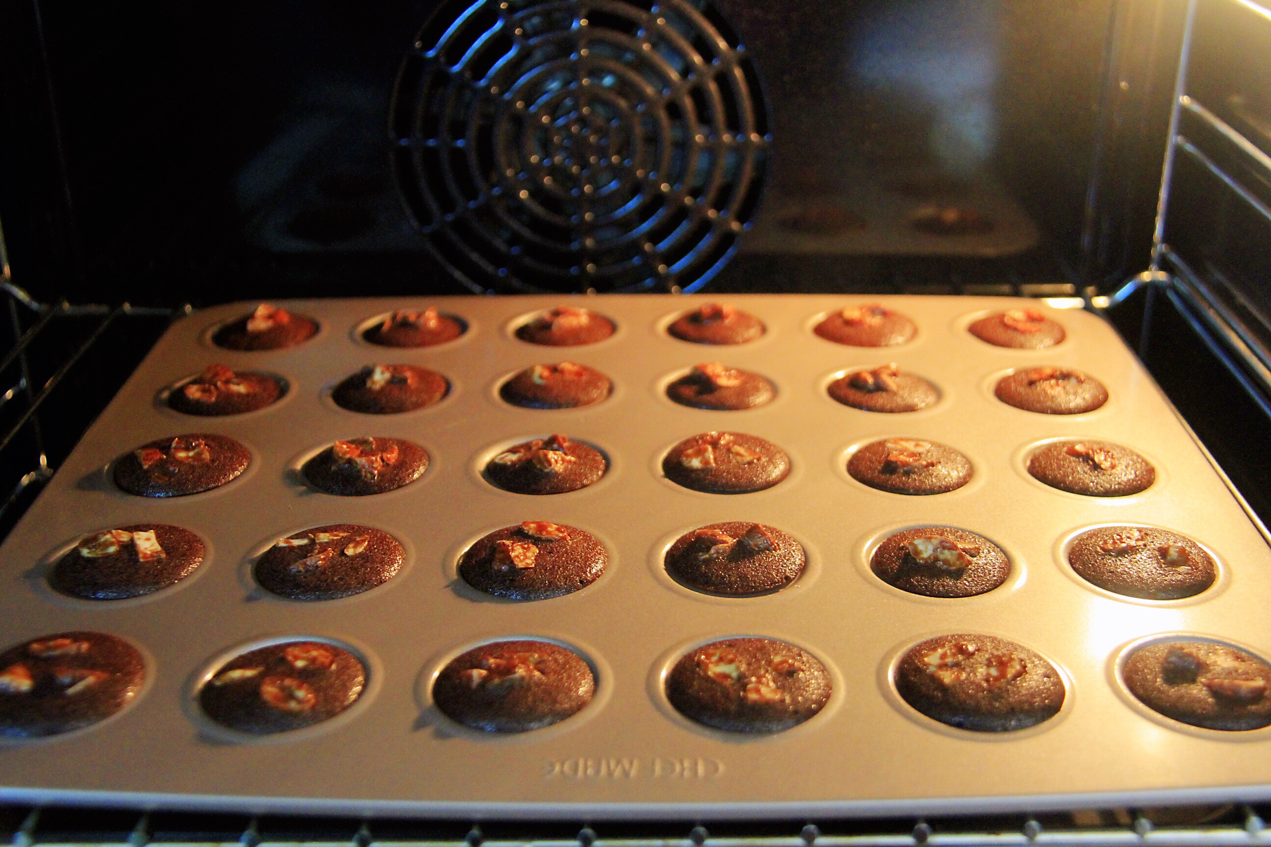 巧克力可可坚果脆片,香浓巧克力饼干