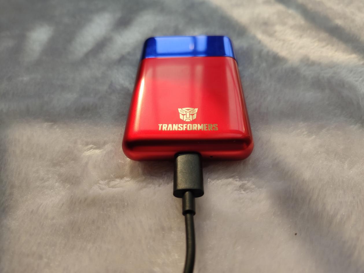 须眉男士电动剃须刀评测,须眉剃须刀擎天柱版