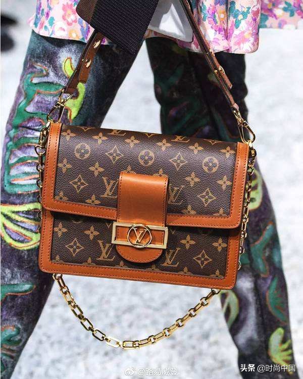 奢侈品包包值得入手款式,今年奢侈品包包必买经典款