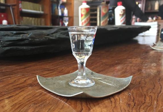 小卖部卖的哪种白酒好喝,几款便宜冷门纯粮白酒