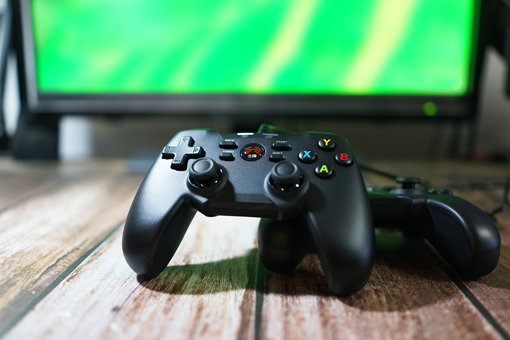 北通蝙蝠4手柄测试,北通游戏手柄蝙蝠2