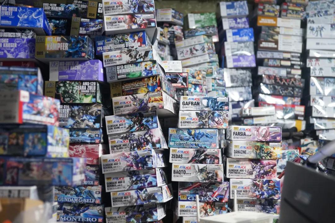 高达万代hg模型评测,万代模型rg和hg哪个好