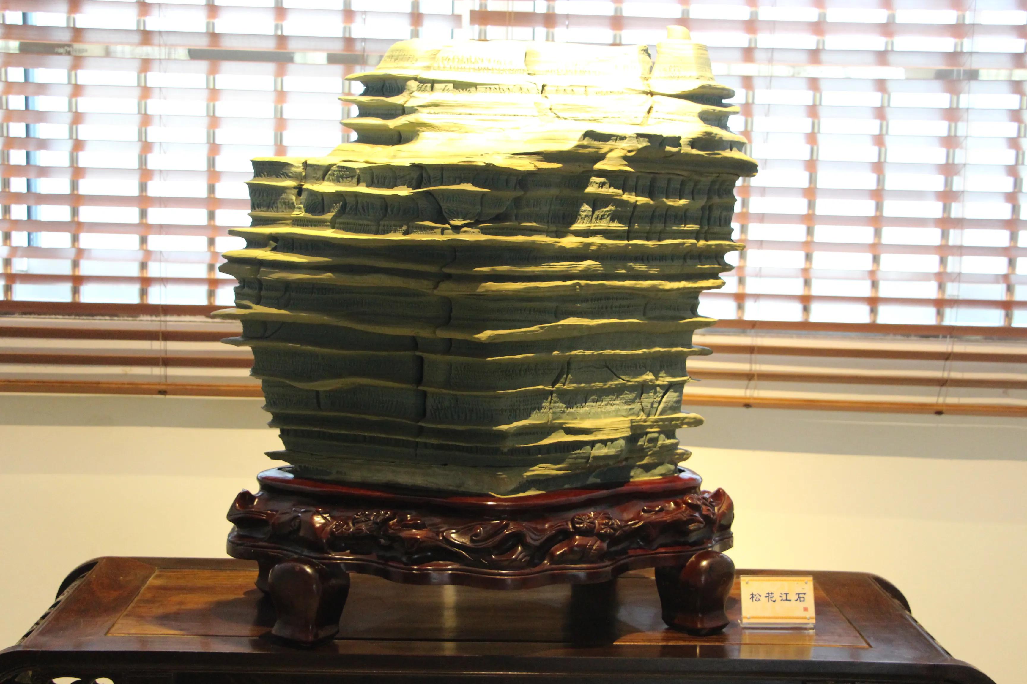 享受阳光-醉爱收藏文化的著名企业家许末兴