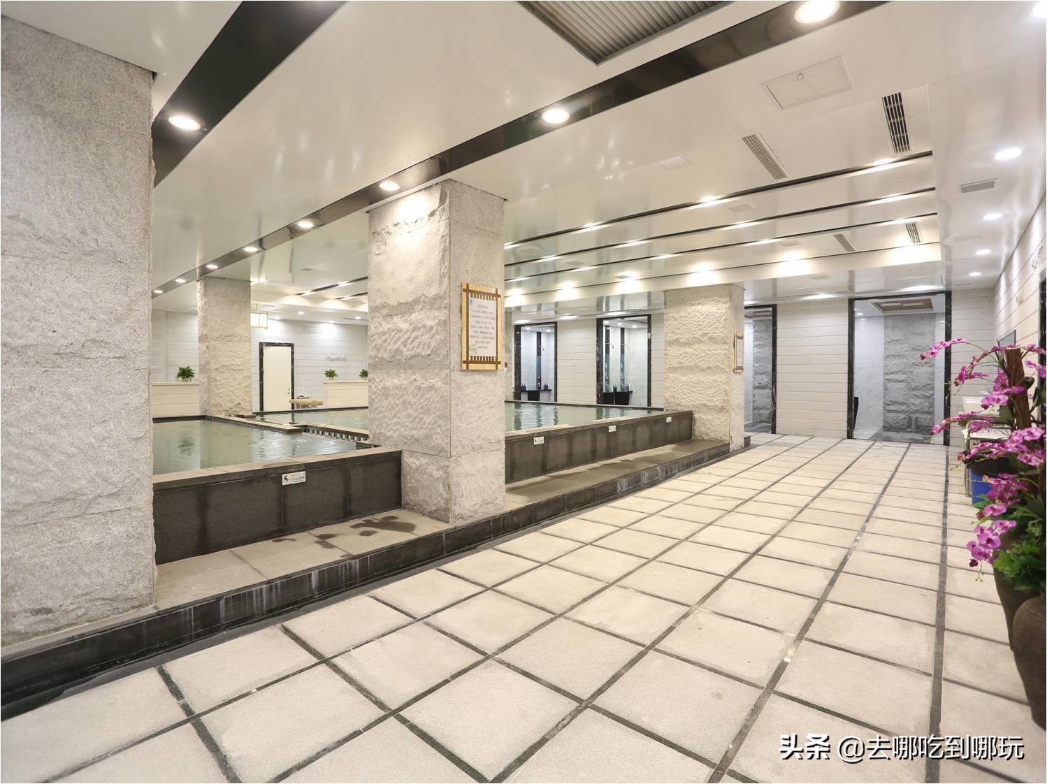 39.9抢济南海盗船汤泉掀汗蒸狂潮9000㎡休闲娱乐养生于一体