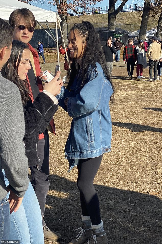 奥巴马23岁女儿,奥巴马女儿和女婿