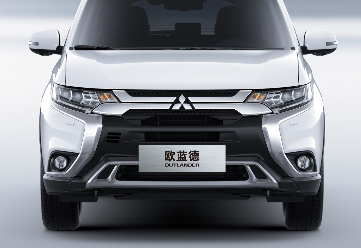 终端不到14万，单月卖出8987台，三菱欧蓝德：谁敢说我老？