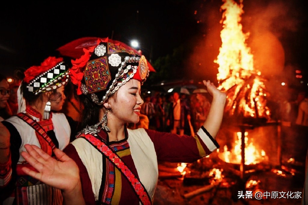 火把节是哪个节日的传统习俗,火把节一般在农历几月几日举行