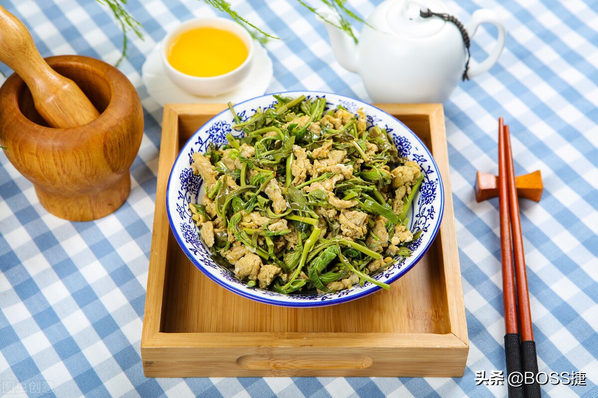 吃香椿食物中毒,吃香椿中毒会出现什么症状