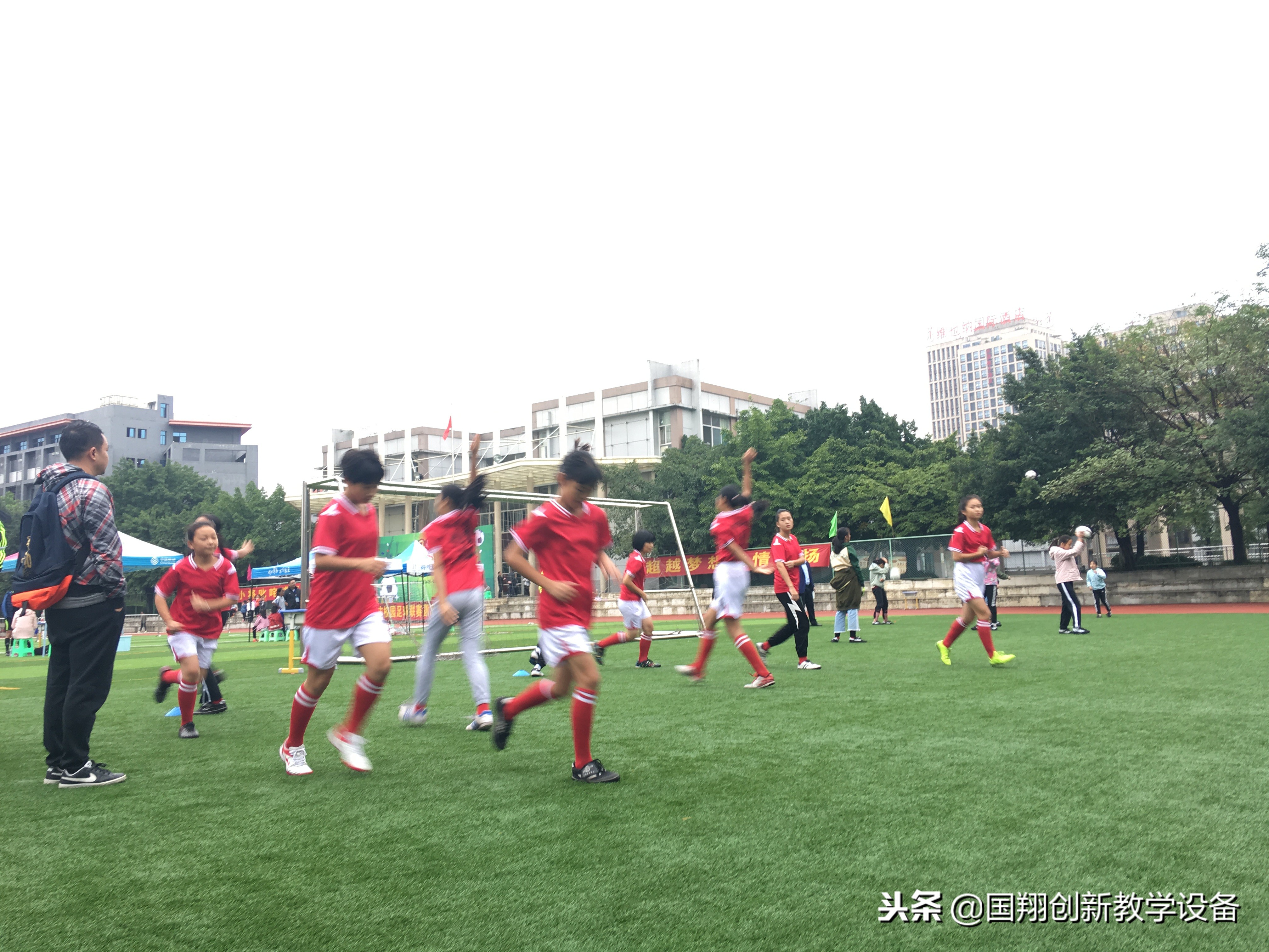 踢足球的好处英文版,踢足球可以带来哪些好处