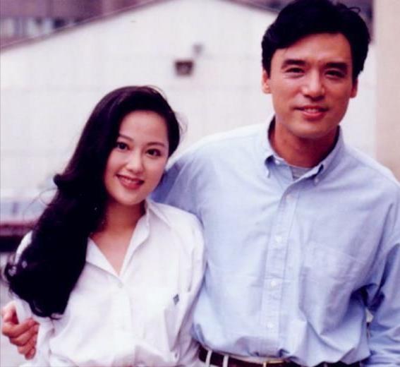 章小蕙花光两个亿,章小蕙亿万富豪