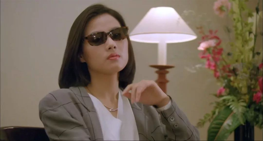 17岁时成《红楼梦》王熙凤第一人选，29岁却在香港为情自杀