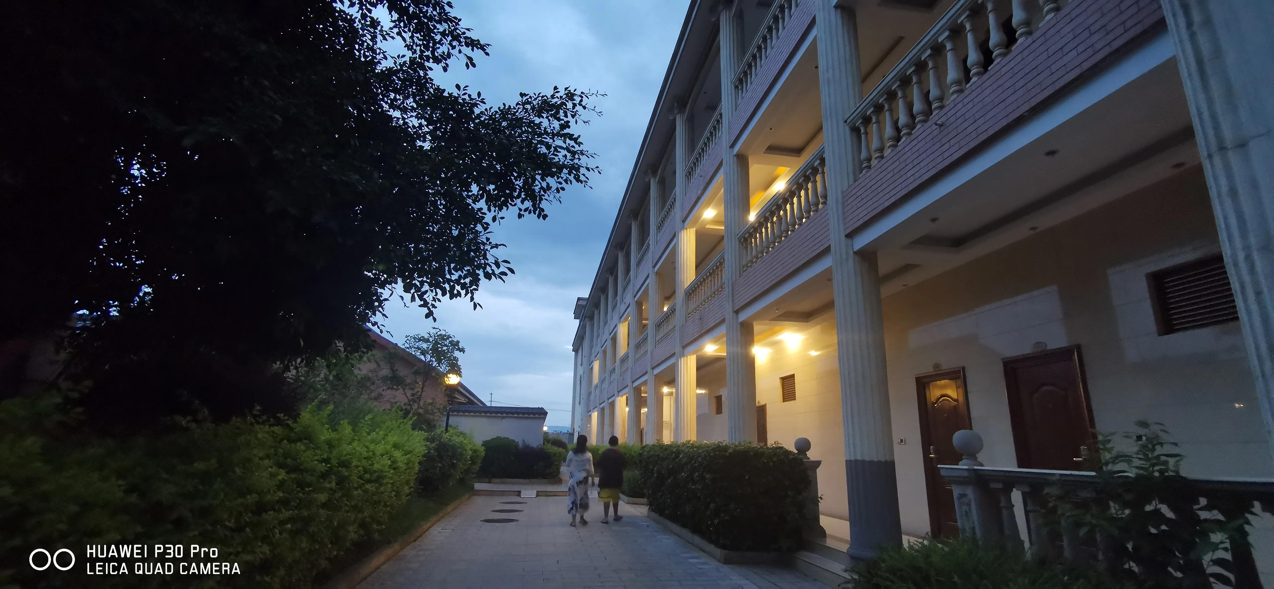 「原创散文」造就王妃的罗茨温泉漱玉