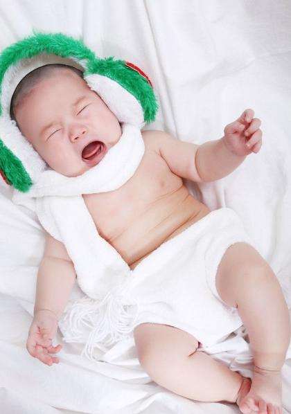 2岁孩子和妈妈打架引网友重视：再严重就是*力暴**，要及时止损