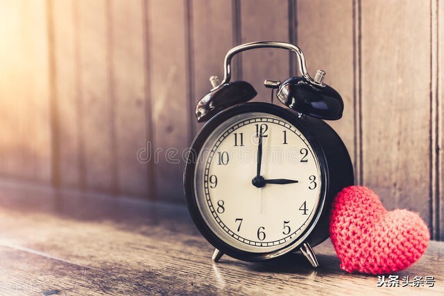 晚上一个人在家如何打发时间,晚上一个人在家怎么去度过