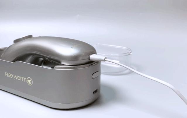 电熨斗去除衣服褶皱,衣服怎么熨小褶皱好用