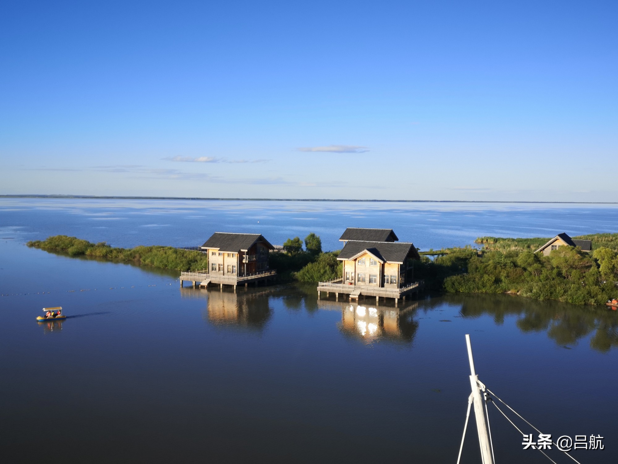 中俄边界兴凯湖,看似汪洋大海其实水深仅十米