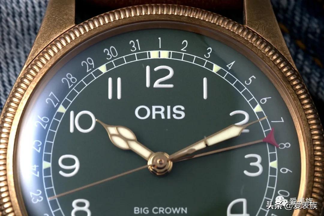 求铜存异—豪利时复古铜表