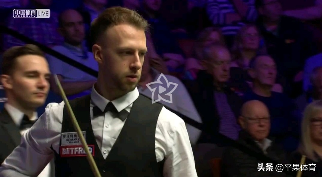 特鲁姆普决胜局7杆斯诺克逆转,特鲁姆普17-16绝杀威廉姆斯