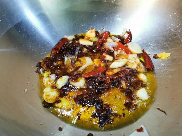 炒田螺不要辣家常做法,炒田螺最忌直接下锅