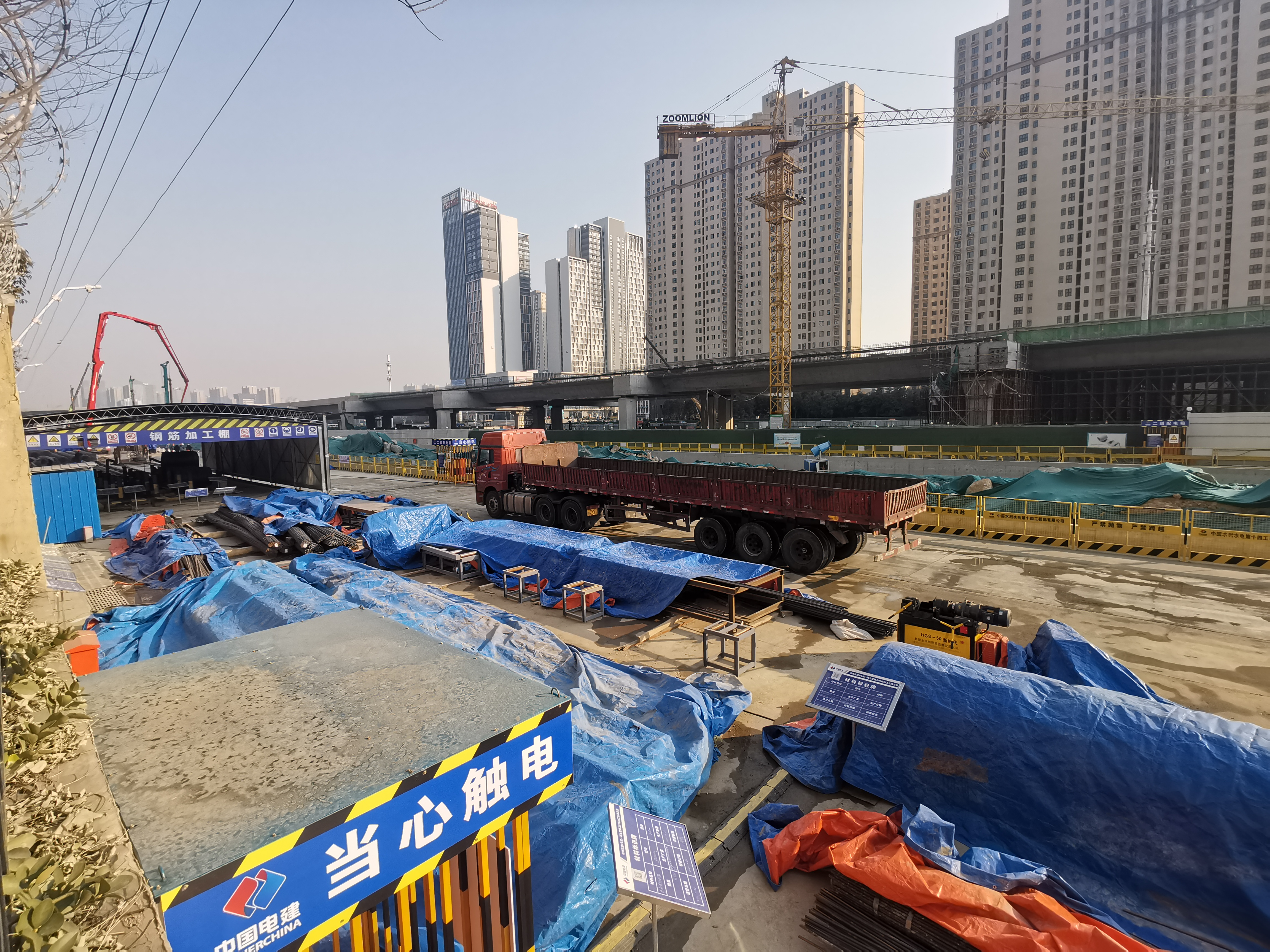 郑州高新区万科城8期小区,郑州高新区万科城评测