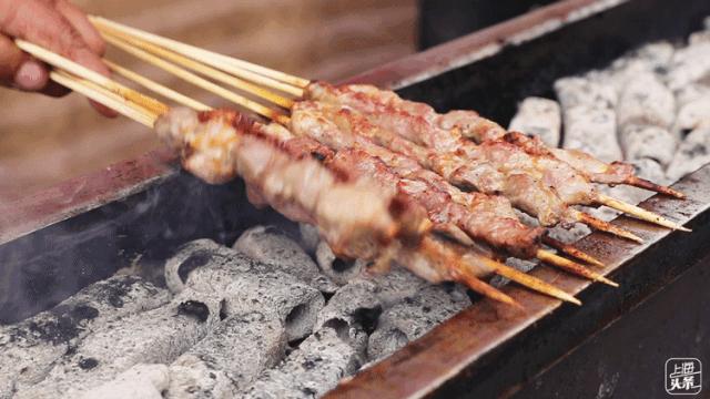 结棍！浦东版的“小*疆新**”美食一条街，让全上海人都羡慕