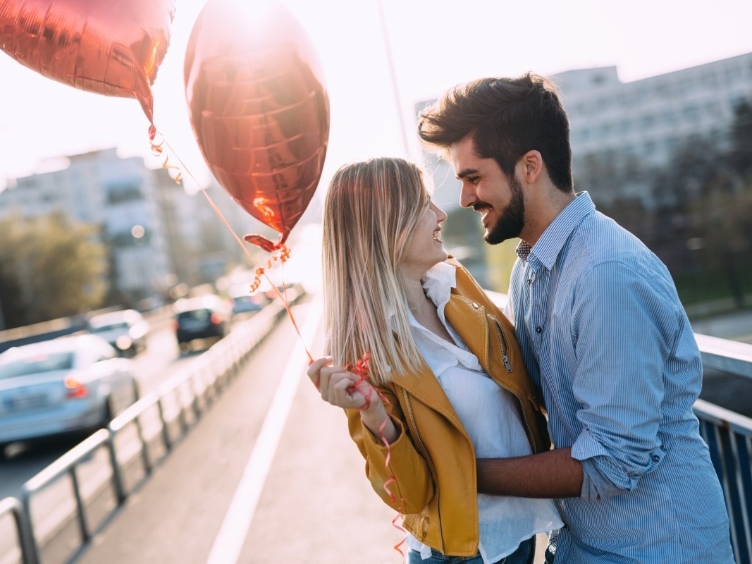 男生约会小诀窍助你快速升级关系,怎么邀请男朋友约会