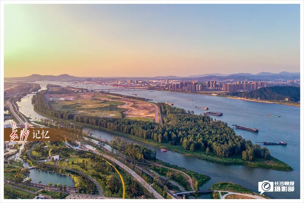 长沙月亮岛最新效果图,长沙月亮岛鸟瞰图