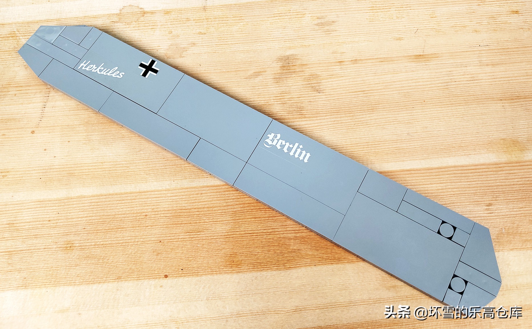 大型99a主战坦克简单乐高积木教程 (怎么用乐高积木拼中国96b主战坦克)