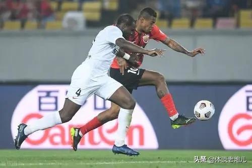 浜氭嘲瓒崇悆鍥涘摜,浜氬お鍥涘摜