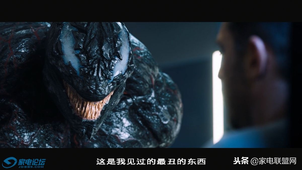 索尼蓝光ax700与x800m2哪个好 (索尼4k蓝光x700)