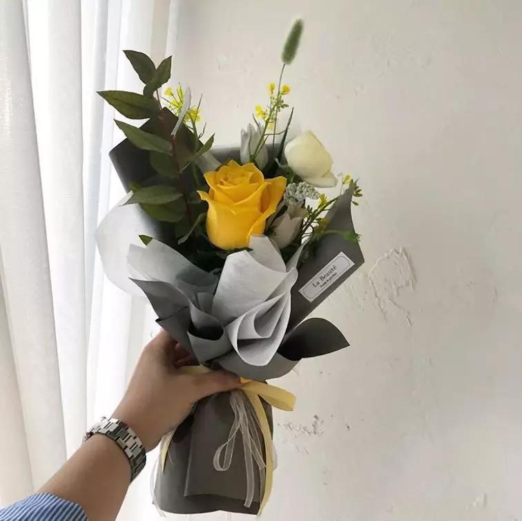 开花店是一件很浪漫的事,开花店真的很累吗