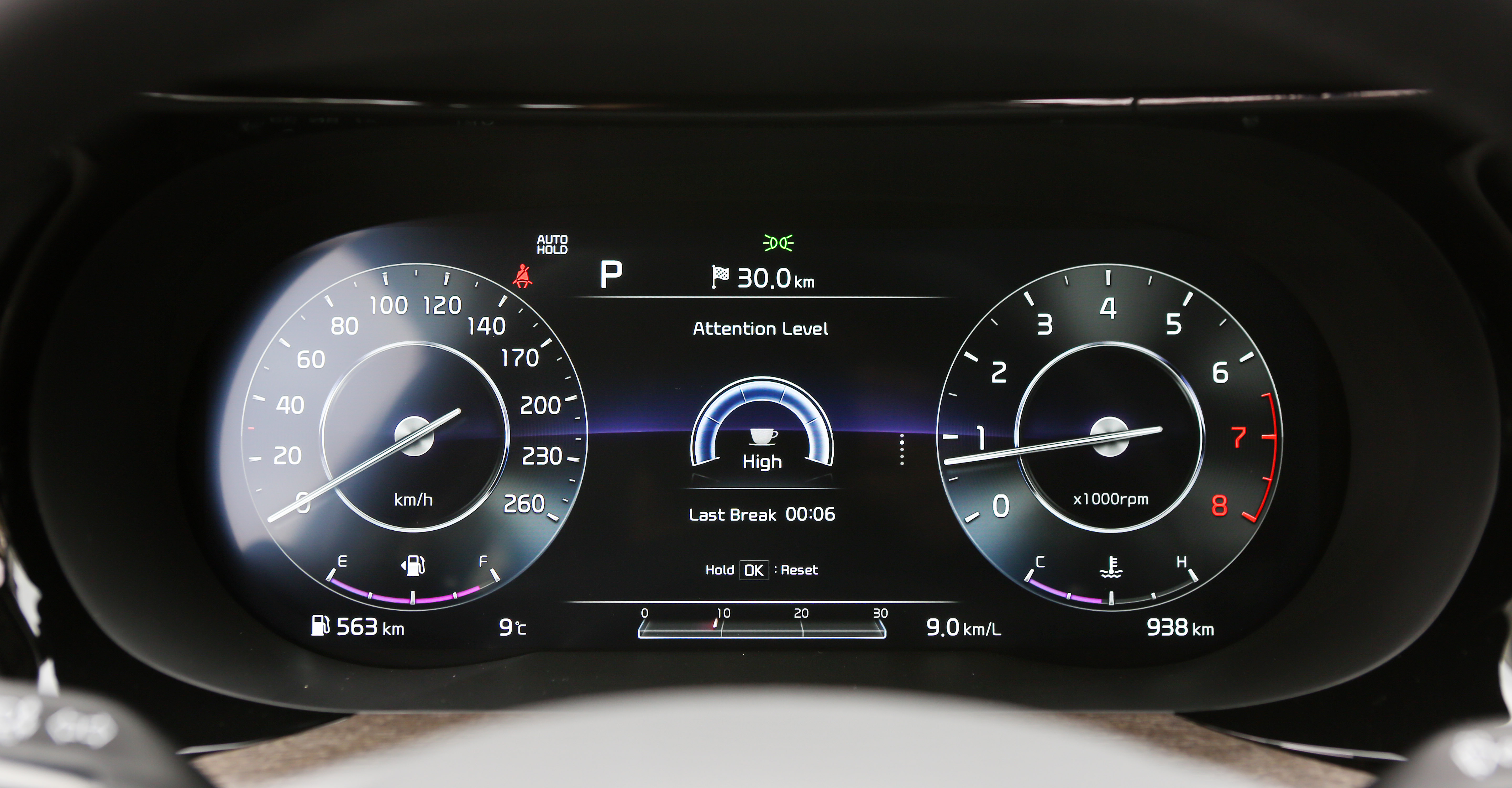 最新款起亚k5驾驶感受,全新起亚k5重回颜值巅峰