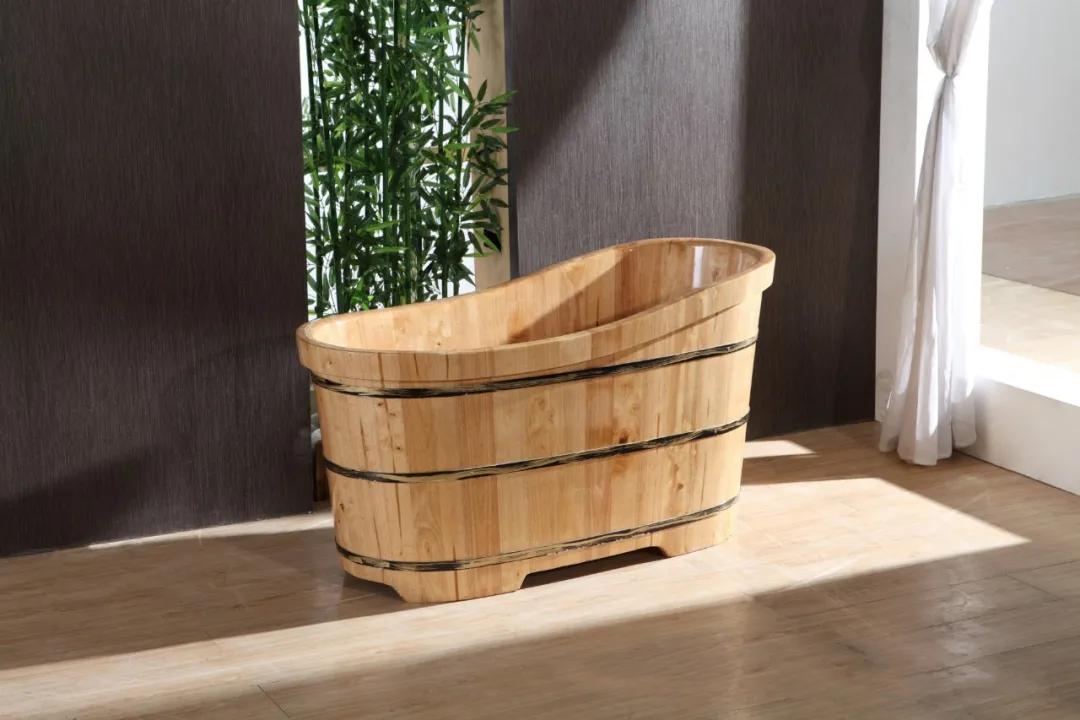 浴缸好用还是坐式浴缸好用,浴缸什么材质好如何正确选购浴缸