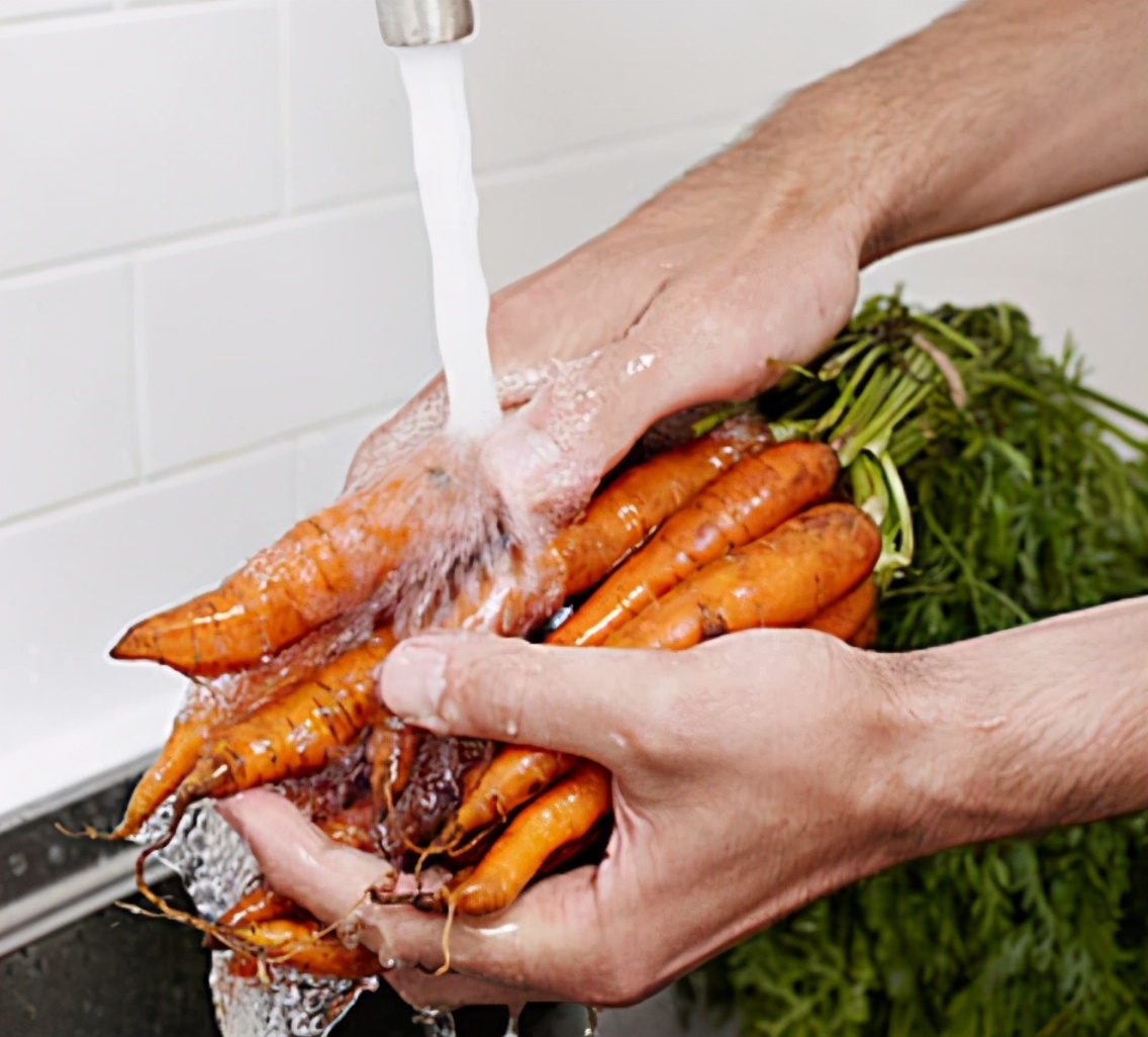 火腿发霉为什么还卖,火腿外面发霉里面为什么可以吃