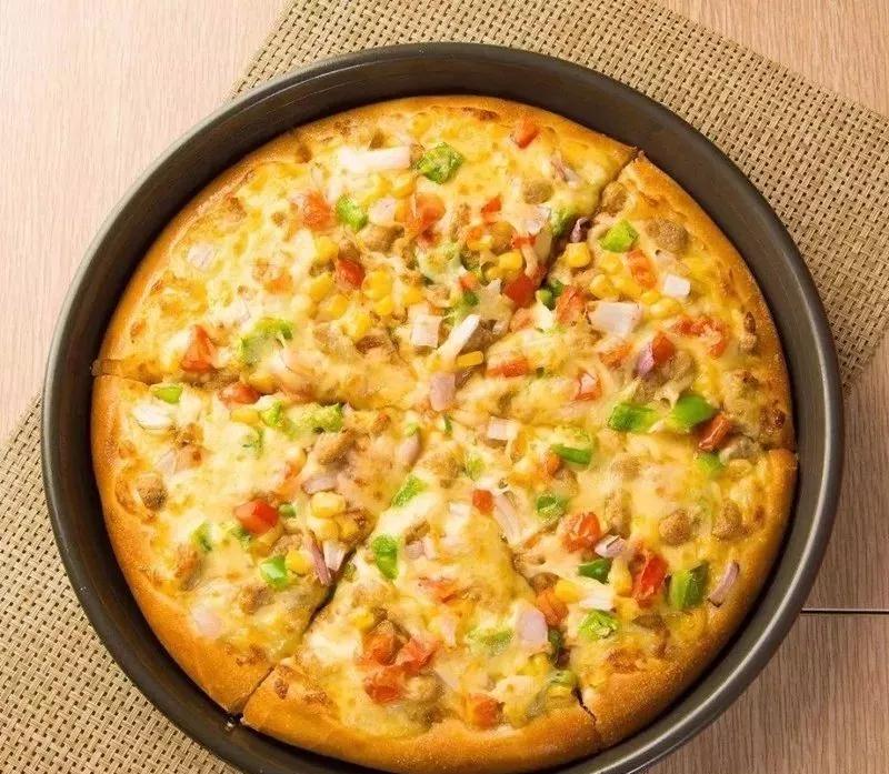 披萨店营销案例,披萨店每天卖600份的盈利秘密