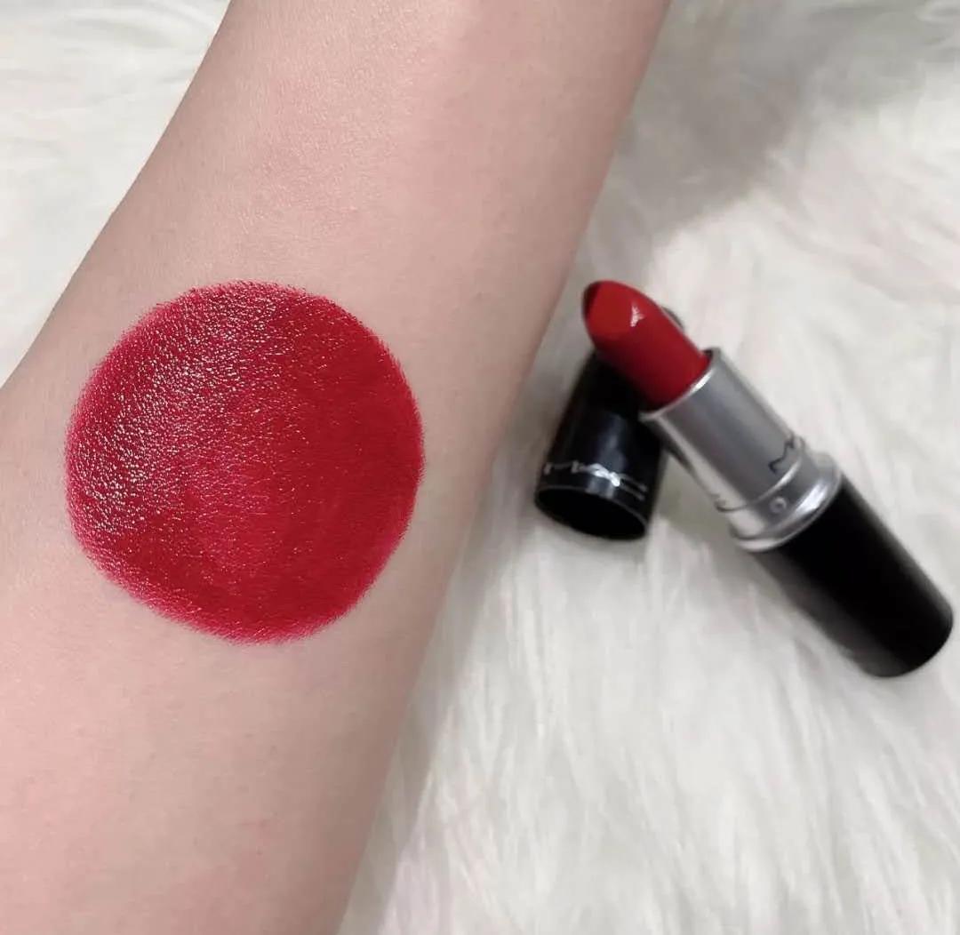 口红显白适合黄黑皮品牌,黄黑皮最显白的十大口红