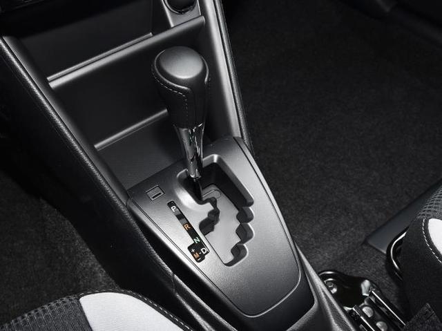 丰田致炫和起亚k2哪个车省油,起亚k2和丰田致炫跑高速哪个好