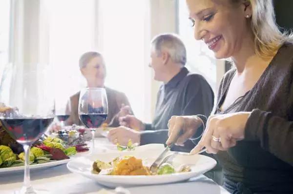 西餐餐桌礼仪教案,西餐礼仪课堂视频