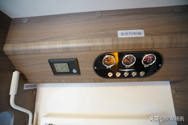 欧胜底盘短轴低顶升顶房车,欧胜底盘和宝迪底盘比较