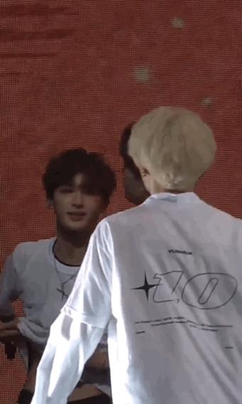 亲爱的热爱的韩商言腹肌,韩商言露出全部腹肌