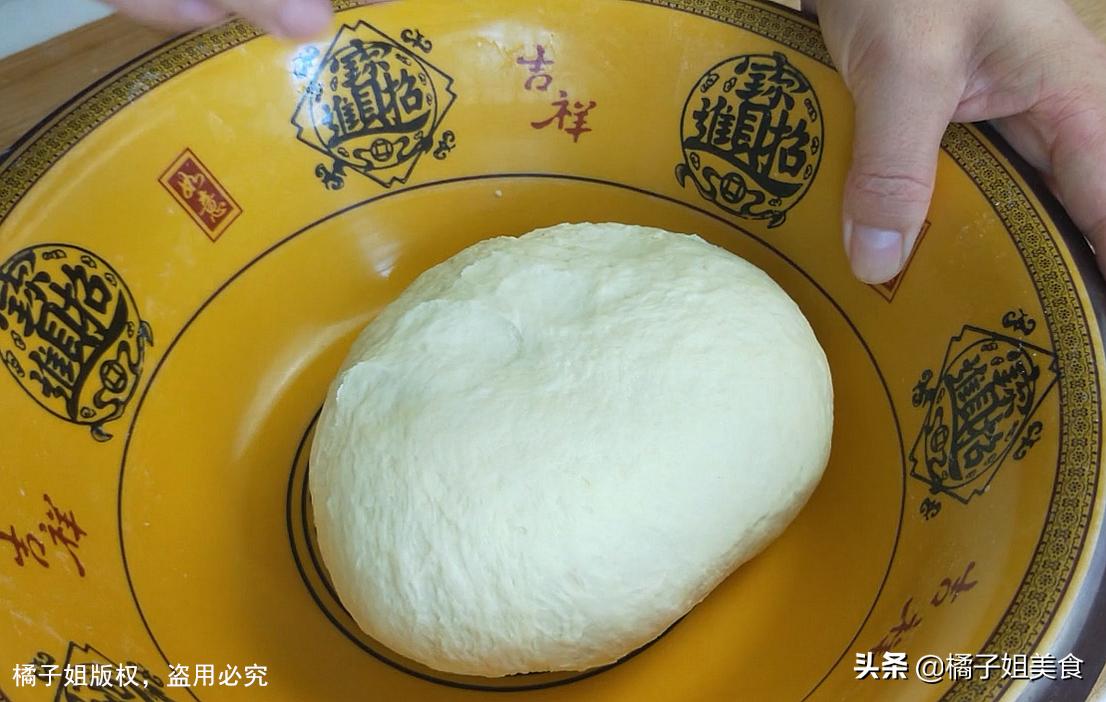 油条最简单的做法用面粉做的,油条最简单的做法300克