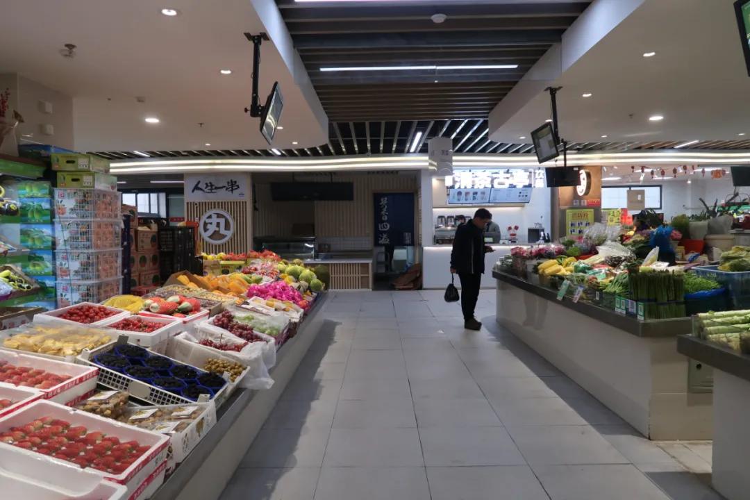 在这个足足2万平的奇妙海鲜“商场”，我找到了赚钱的动力