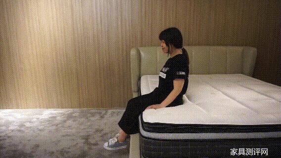 吓一跳！美国床垫PK中国床垫，脑子不够用了？