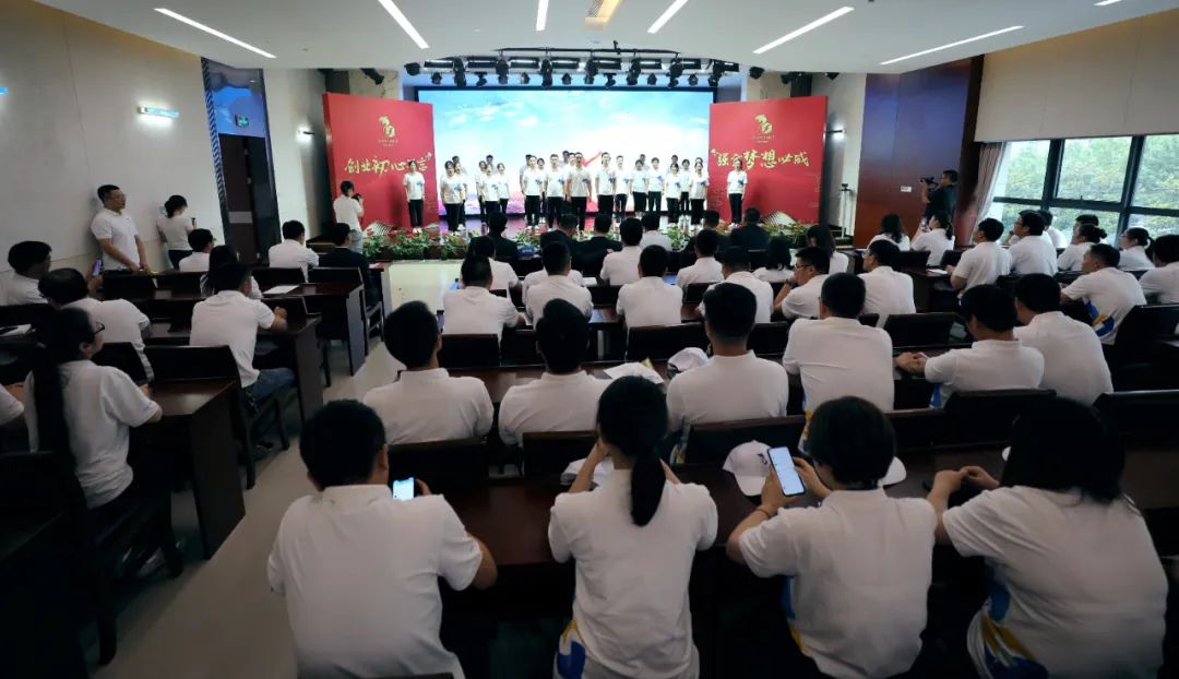 铿锵二十年，溧阳安顺这样庆生