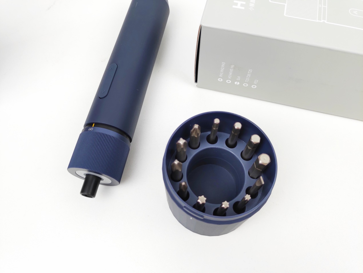 实用与颜值同在，一手玩转多面生活，小猴直柄电动螺丝刀丨上新