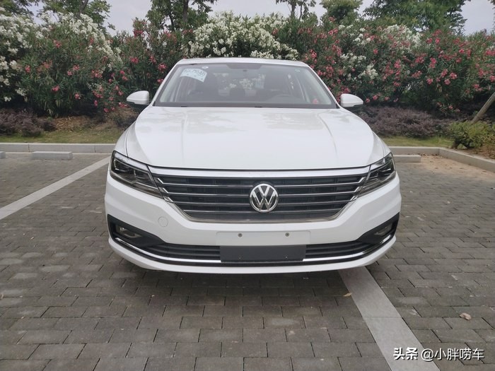 新朗逸500万纪念版上路体验,大众朗逸喜提爱车