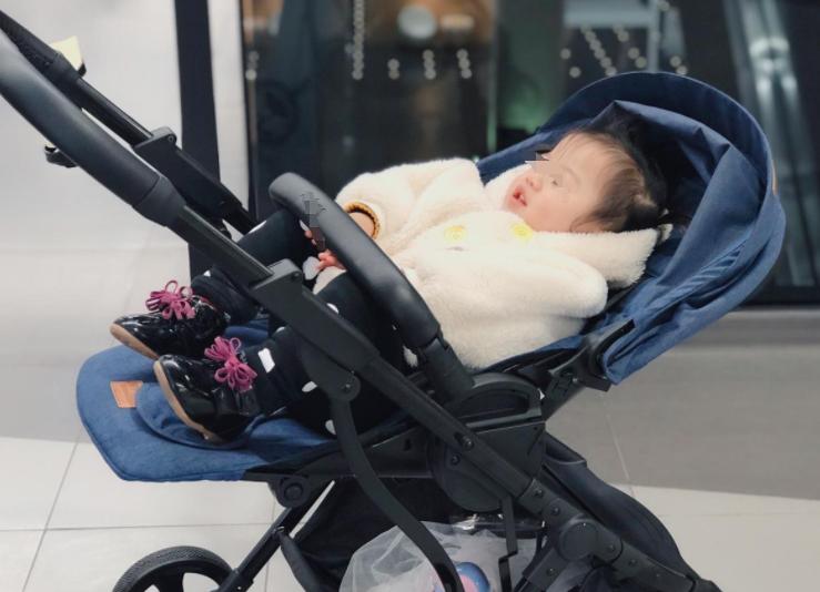 用婴儿车哄睡可以吗,怎么在车里哄睡