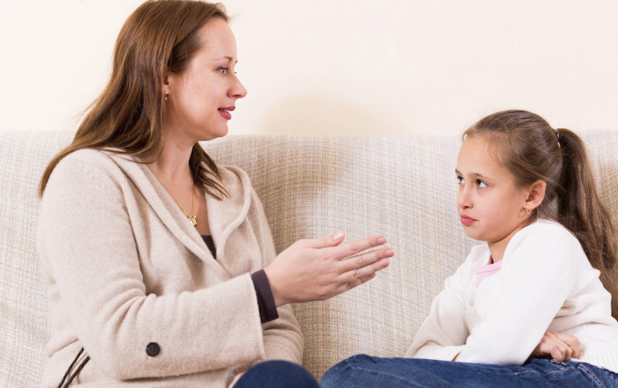 不小心把502胶水滴到眼睛怎么样,宝宝误拿502胶水滴眼睛怎么办