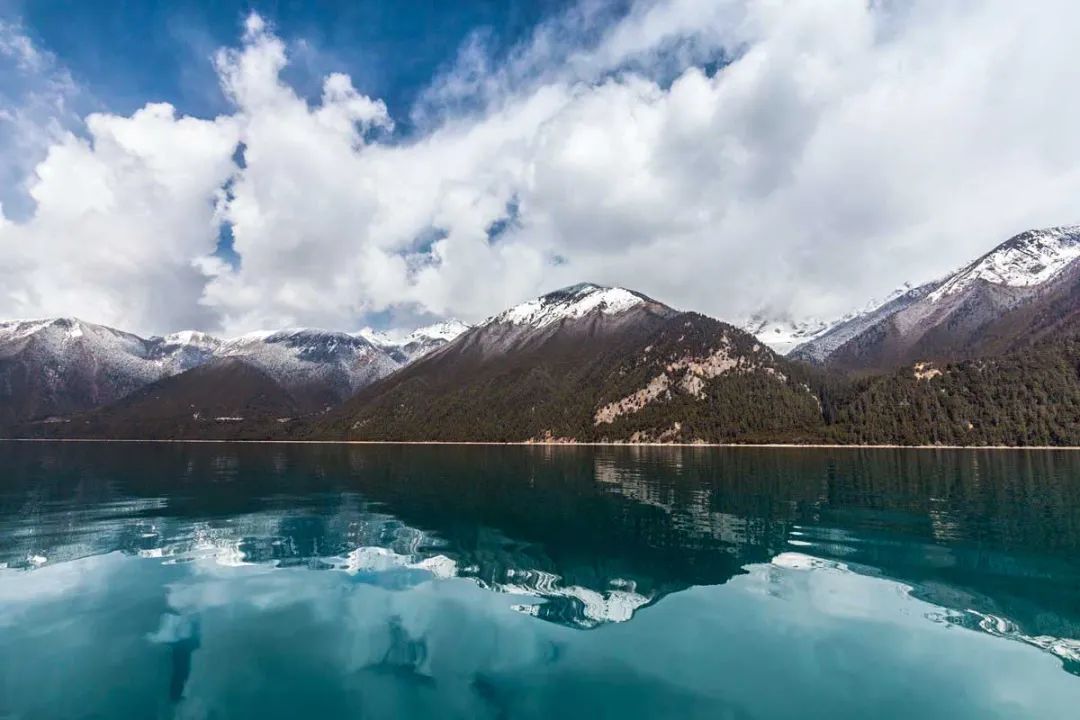 冬日的西藏才是人世间最美的天堂,西藏朝圣路上的美景
