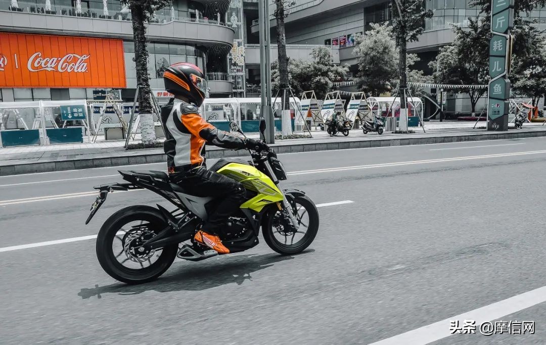 宗申250r跑车街车摩托车测评,宗申250r街车价格是多少